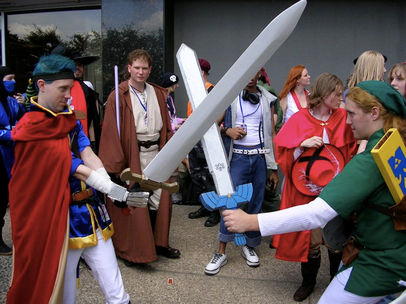 Illustration for article titled Video Game Cosplay Record Brutally Beaten